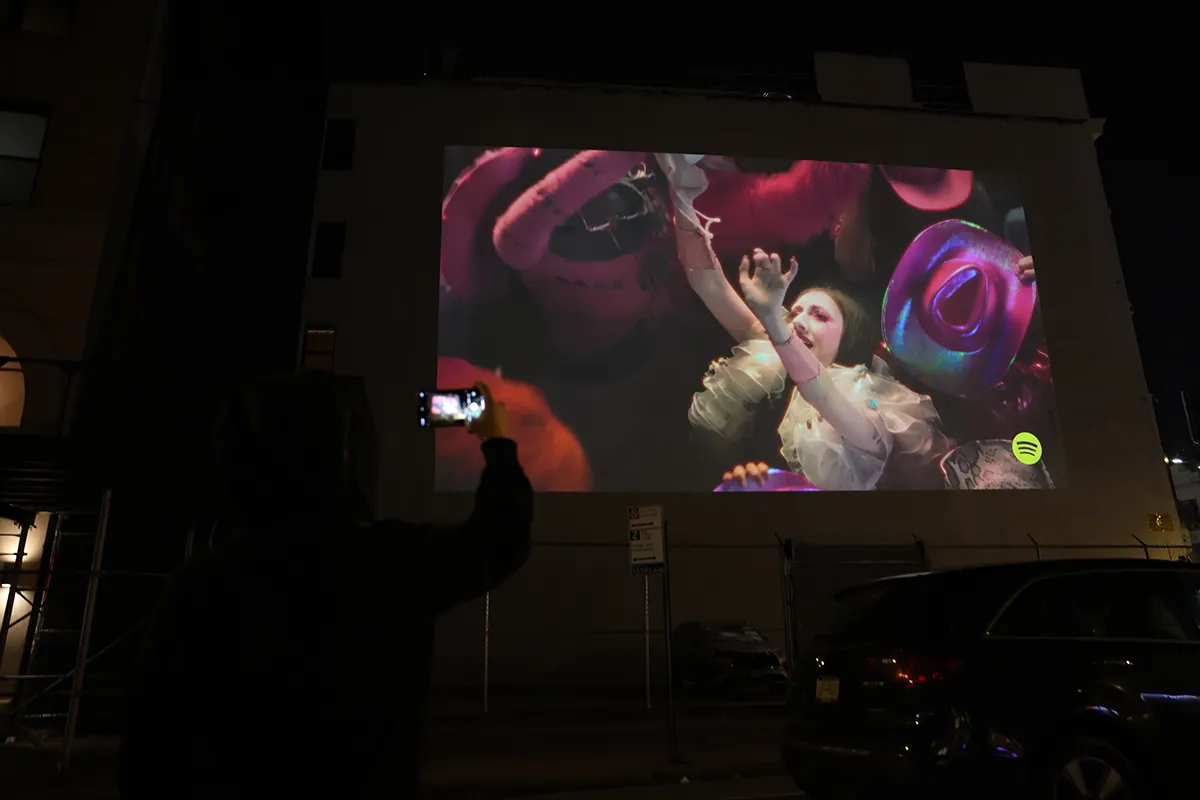 Projection Advertising